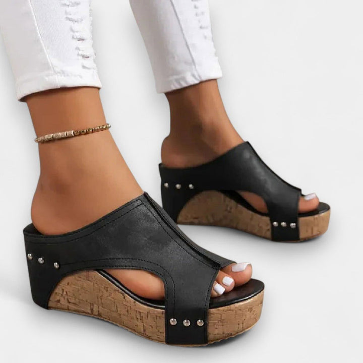 Ezra Orthopedic Sandals - Ariane Bay