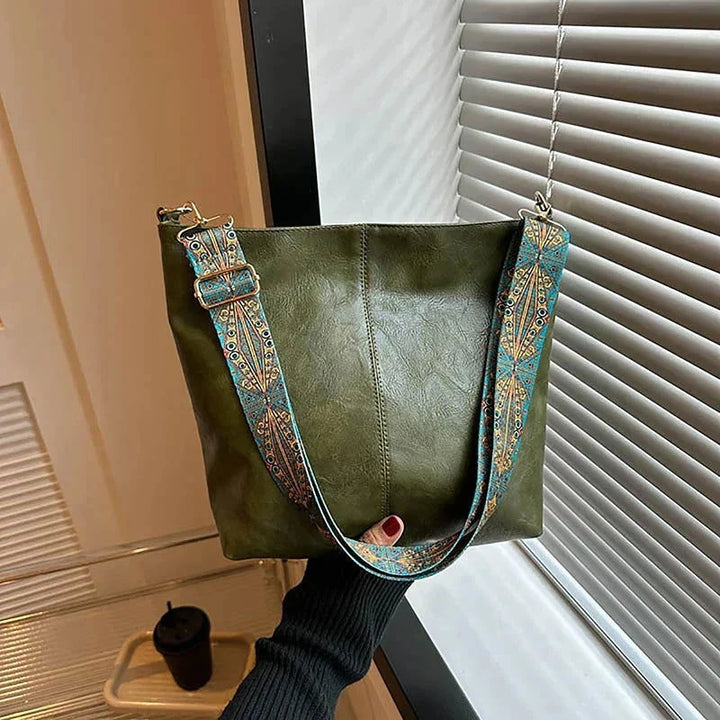 Sylas Vintage Leather Crossbody Bag - Ariane Bay