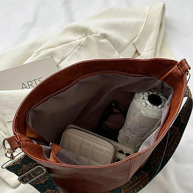 Sylas Vintage Leather Crossbody Bag - Ariane Bay